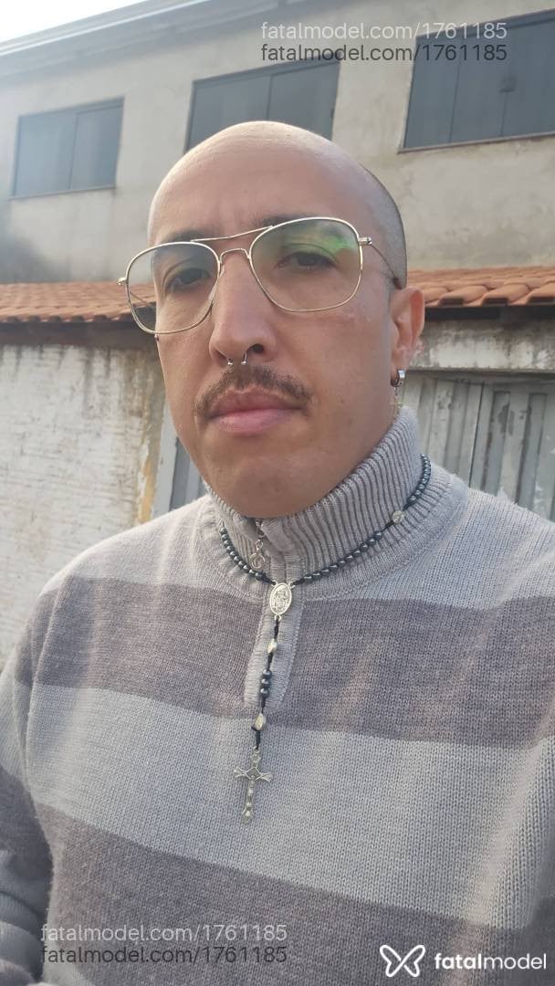 Acompanhante homem morena (o) de olhos castanhos em Poços de Caldas - Thiago Sanches