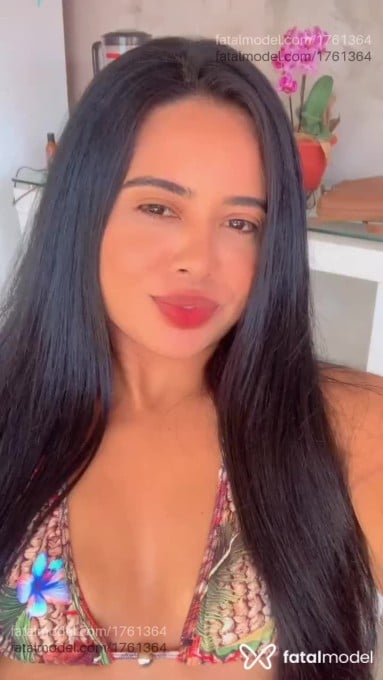 Acompanhante mulher morena (o) de olhos pretos - Ayla Matarazzo