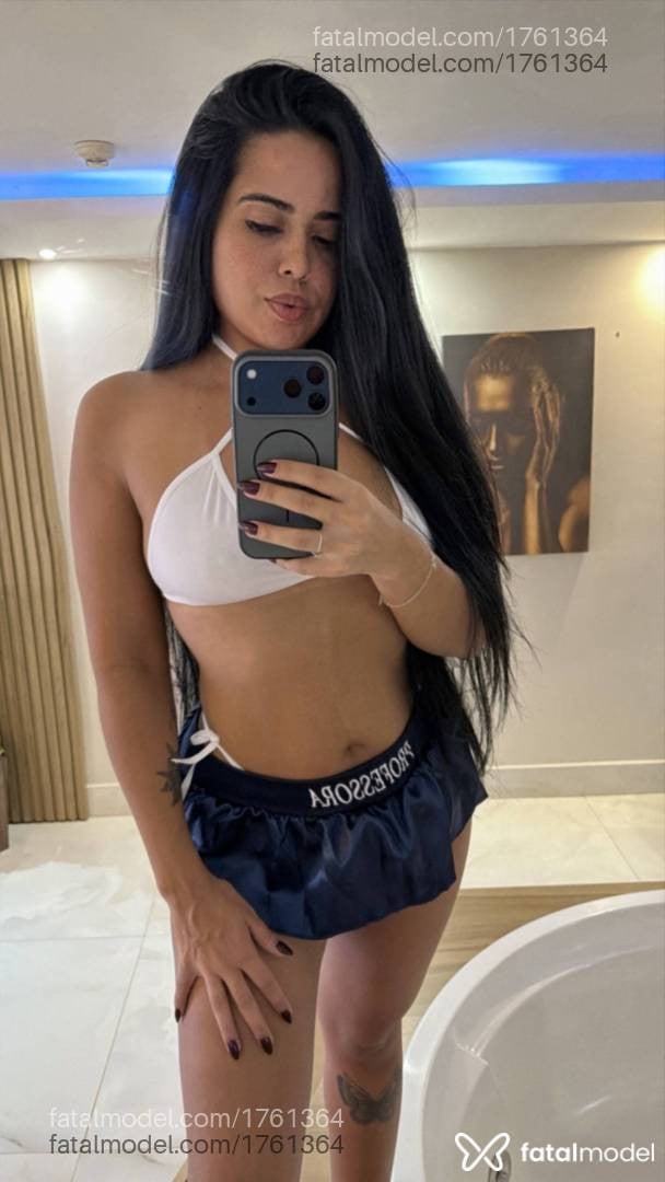 Acompanhante mulher morena (o) de olhos pretos - Ayla Matarazzo