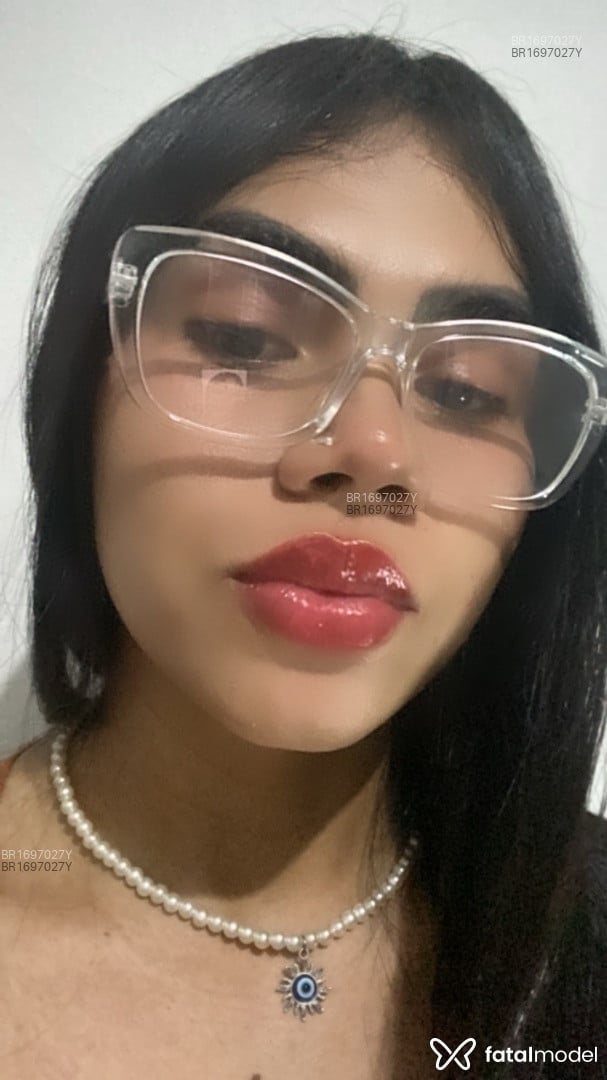 Acompanhante mulher trans morena (o) de olhos pretos - CAMILLY Acompanhante mulher trans morena (o) de olhos pretos - CAMILLY