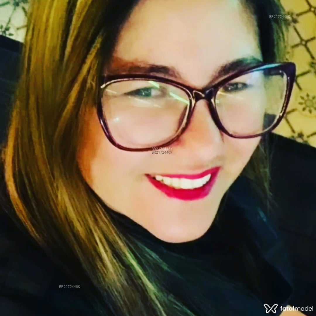Acompanhante mulher loira (o) de olhos mel em Taboão da Serra - Keity Goiana