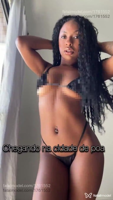 Acompanhante mulher morena (o) de olhos pretos - Jade