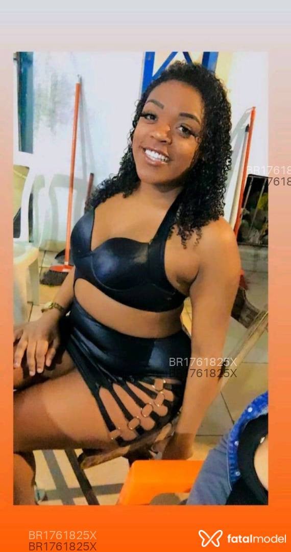 Acompanhante mulher morena (o) de olhos pretos em São Paulo - Bombommorena
