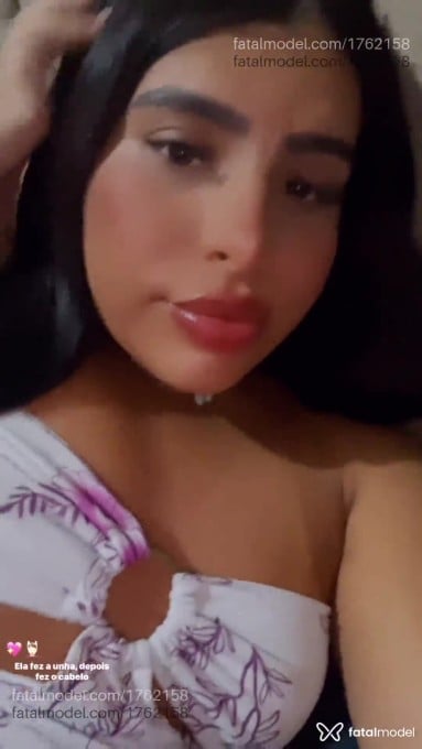 Acompanhante mulher trans com cabelo castanho de olhos castanhos em Caruaru - Dávila Silva