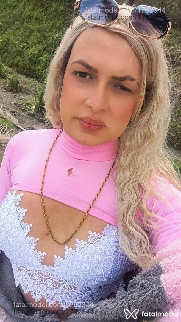 Acompanhante mulher trans morena (o) de olhos castanhos - Thallia Gaúcha