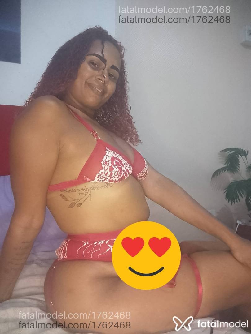 Acompanhante mulher ruiva (o) de olhos castanhos - Kaká Lobato