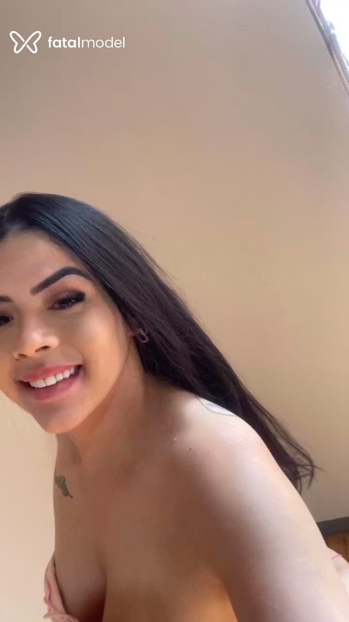 Acompanhante mulher morena (o) de olhos castanhos - Aline Souza Acompanhante mulher morena (o) de olhos castanhos - Aline Souza