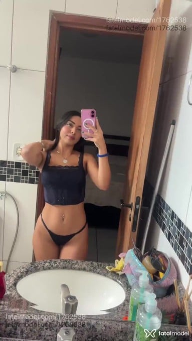 Acompanhante mulher morena (o) de olhos mel em Brasília - Laís Sofia