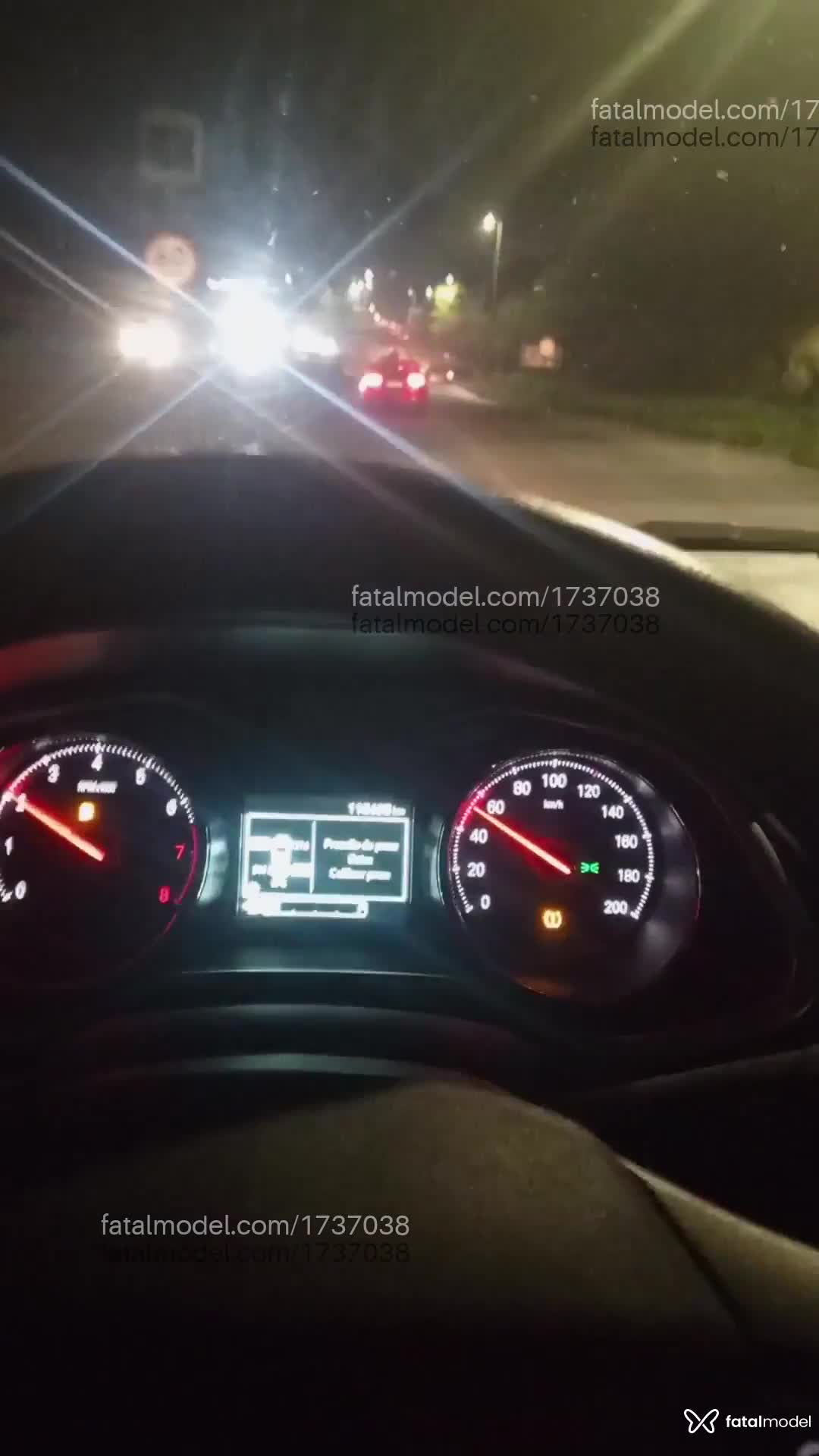 Acompanhante homem com cabelo castanho de olhos castanhos em Uberlândia - Cauã