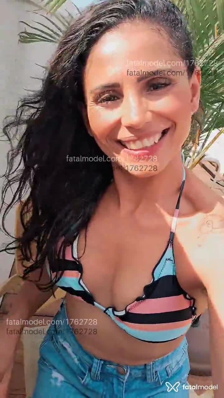 Acompanhante mulher com cabelo castanho de olhos castanhos em São Paulo - Rozangela Mattos