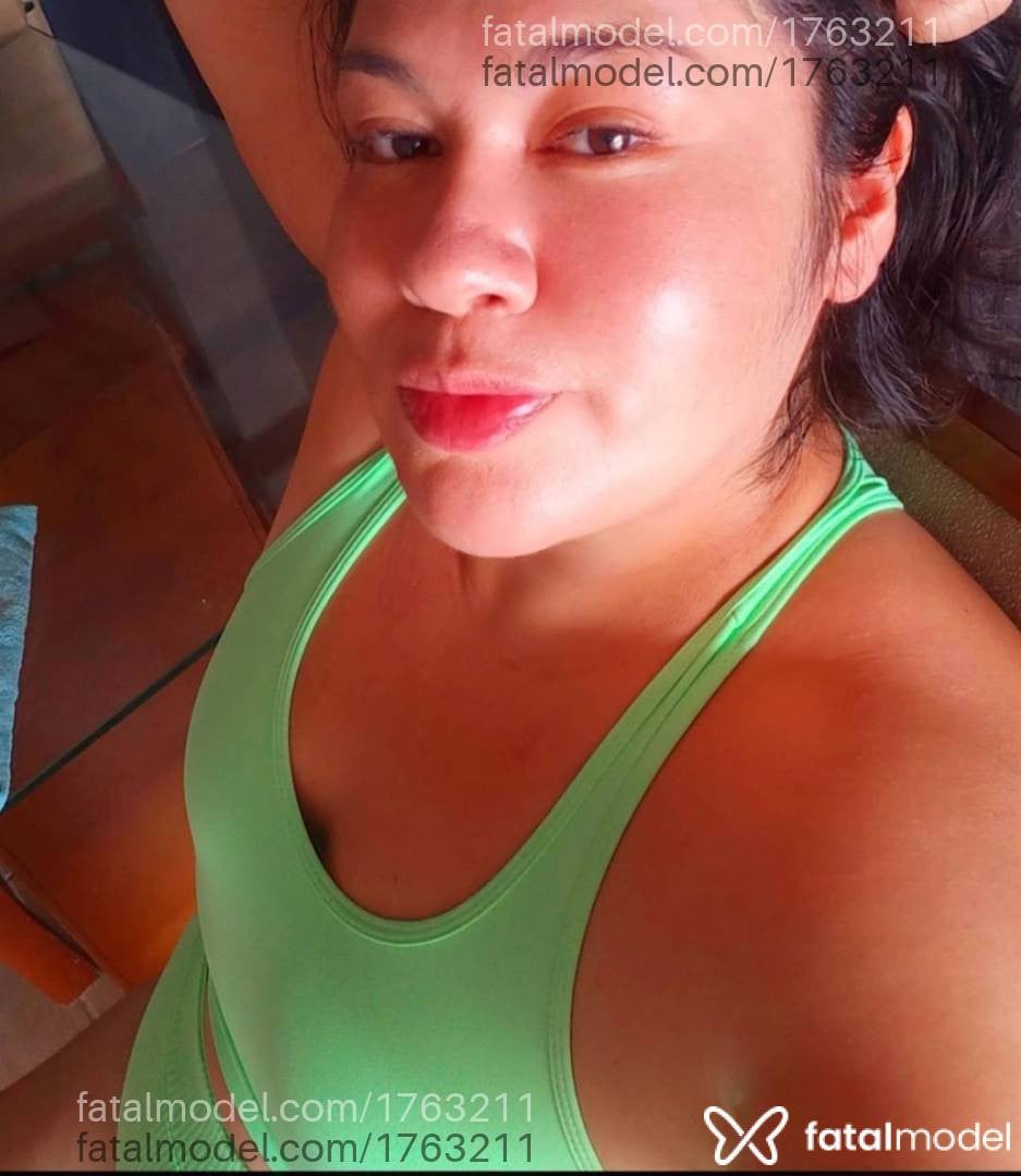 Acompanhante mulher morena (o) de olhos pretos - Lauren Salles
