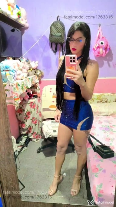 Acompanhante mulher trans morena (o) de olhos castanhos em Candeias do Jamari Acompanhante mulher trans morena (o) de olhos castanhos em Candeias do Jamari - Rayssa
