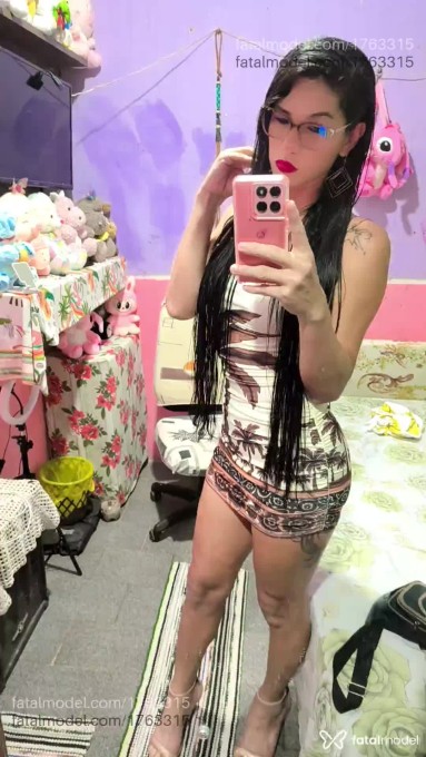 Acompanhante mulher trans morena (o) de olhos castanhos em Candeias do Jamari Acompanhante mulher trans morena (o) de olhos castanhos em Candeias do Jamari - Rayssa