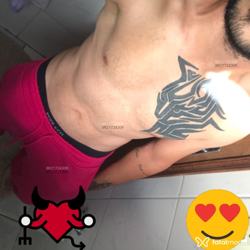 Acompanhante homem com cabelo castanho de olhos verdes em São José dos Campos - Loveboy