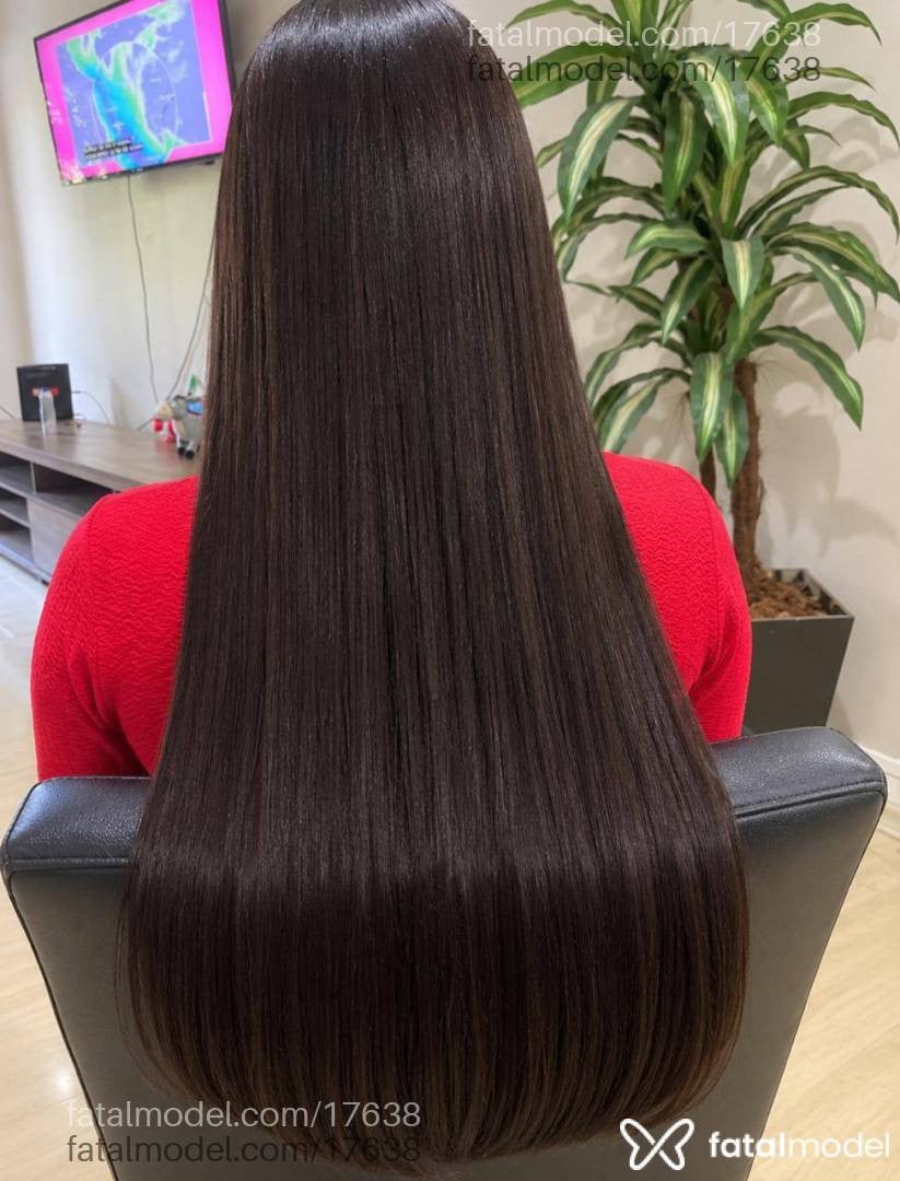 Acompanhante travesti com cabelo castanho de olhos castanhos - Rafynha