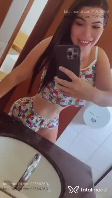 Acompanhante mulher com cabelo castanho de olhos castanhos em Assis Chateaubriand - Mara