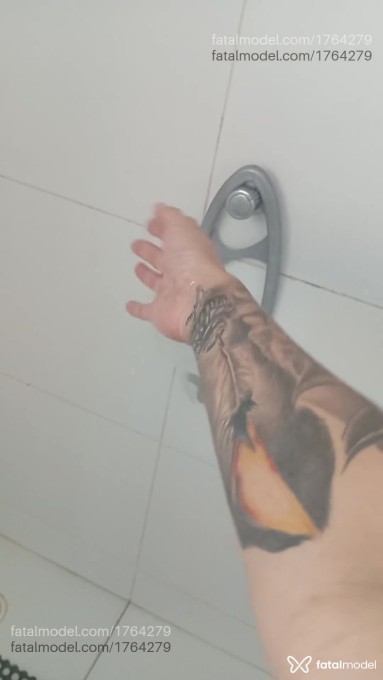 Acompanhante mulher morena (o) de olhos verdes - Anny Acompanhante mulher morena (o) de olhos verdes - Anny