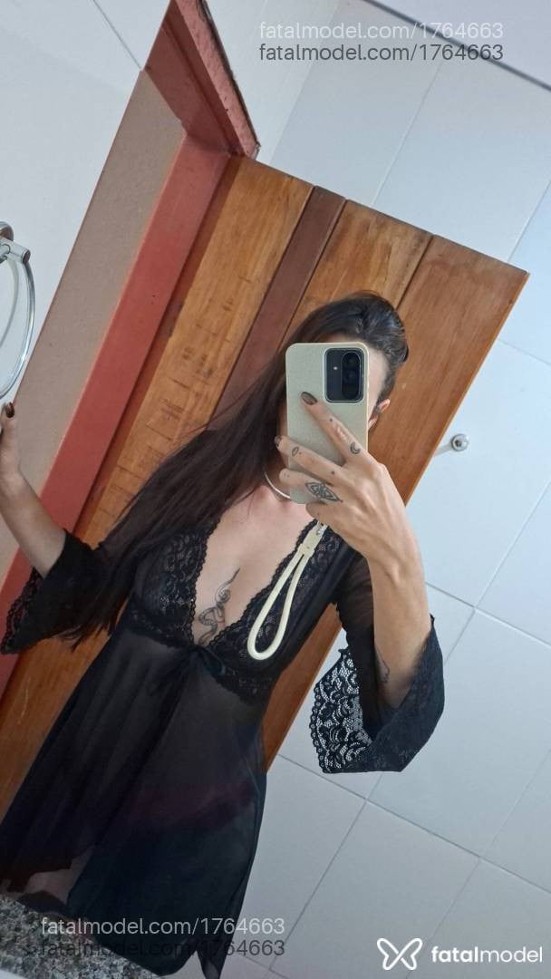 Acompanhante mulher morena (o) de olhos castanhos - Nina