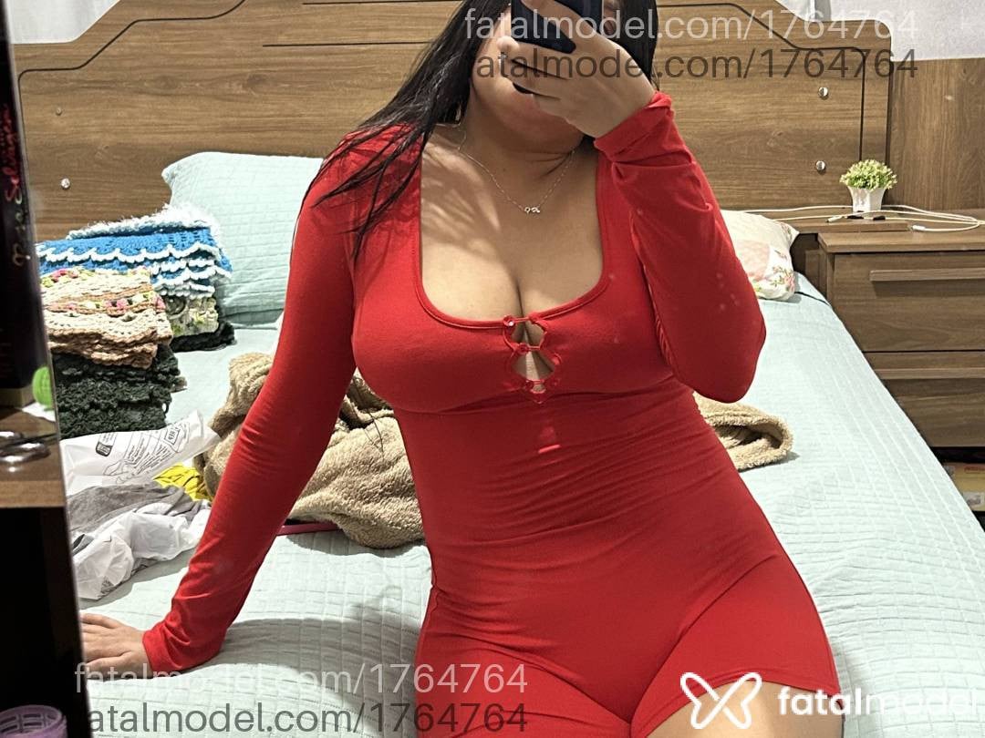 Acompanhante mulher com cabelo castanho de olhos pretos em Paraíso do Tocantins - Tainá