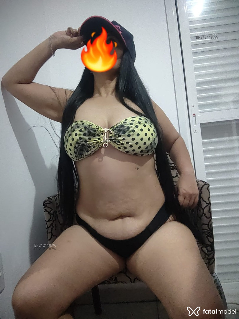 Acompanhante mulher morena (o) de olhos castanhos em Virtual Acompanhante mulher morena (o) de olhos castanhos em Virtual - Brenda Lucca