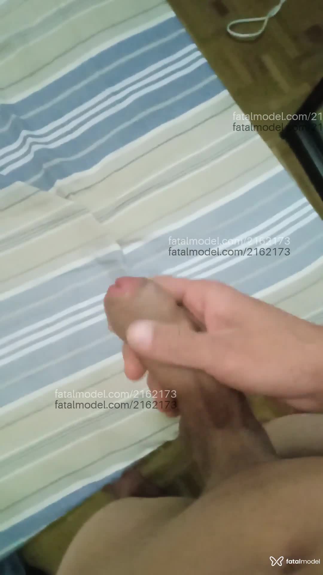 Acompanhante homem com cabelo castanho de olhos castanhos em Toledo Acompanhante homem com cabelo castanho de olhos castanhos em Toledo - Fernandes