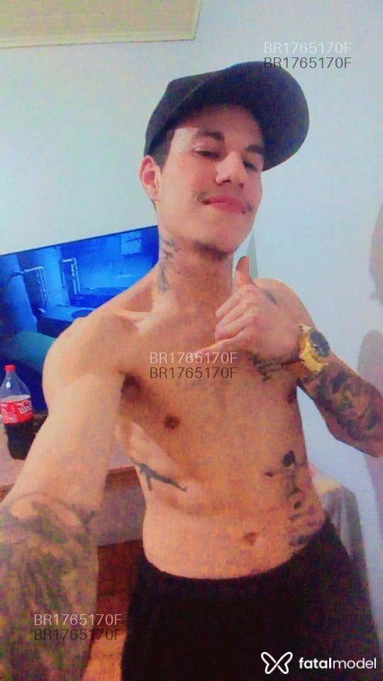 Acompanhante homem com cabelo castanho de olhos castanhos em Capão da Canoa Acompanhante homem com cabelo castanho de olhos castanhos em Capão da Canoa - Lucas silva
