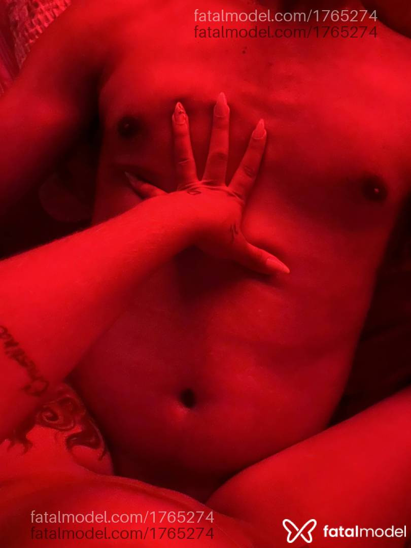 Acompanhante mulher morena (o) de olhos pretos - Sabrynna