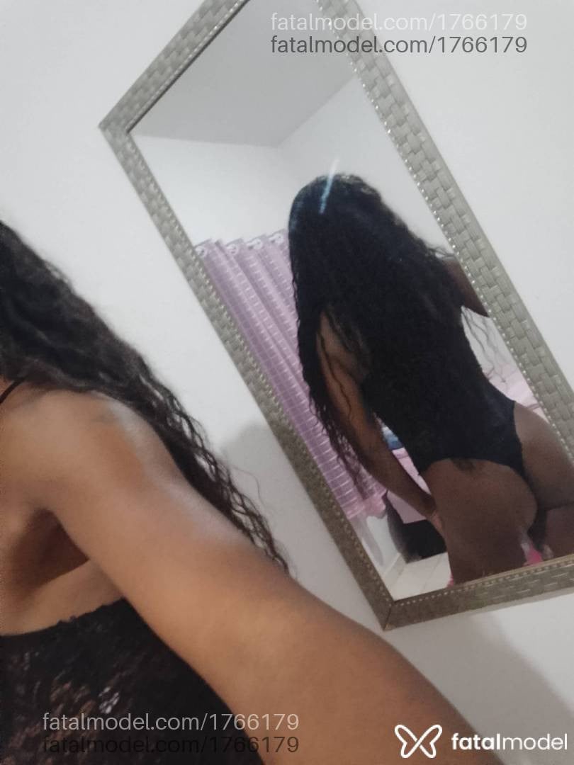 Acompanhante mulher com cabelo castanho de olhos pretos - Paty