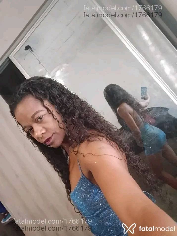 Acompanhante mulher com cabelo castanho de olhos pretos em Araxá Acompanhante mulher com cabelo castanho de olhos pretos em Araxá - Paty
