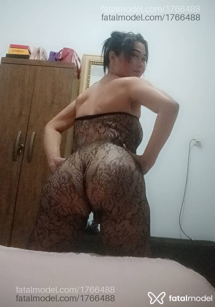 Acompanhante mulher trans morena (o) de olhos castanhos - Sheilinha