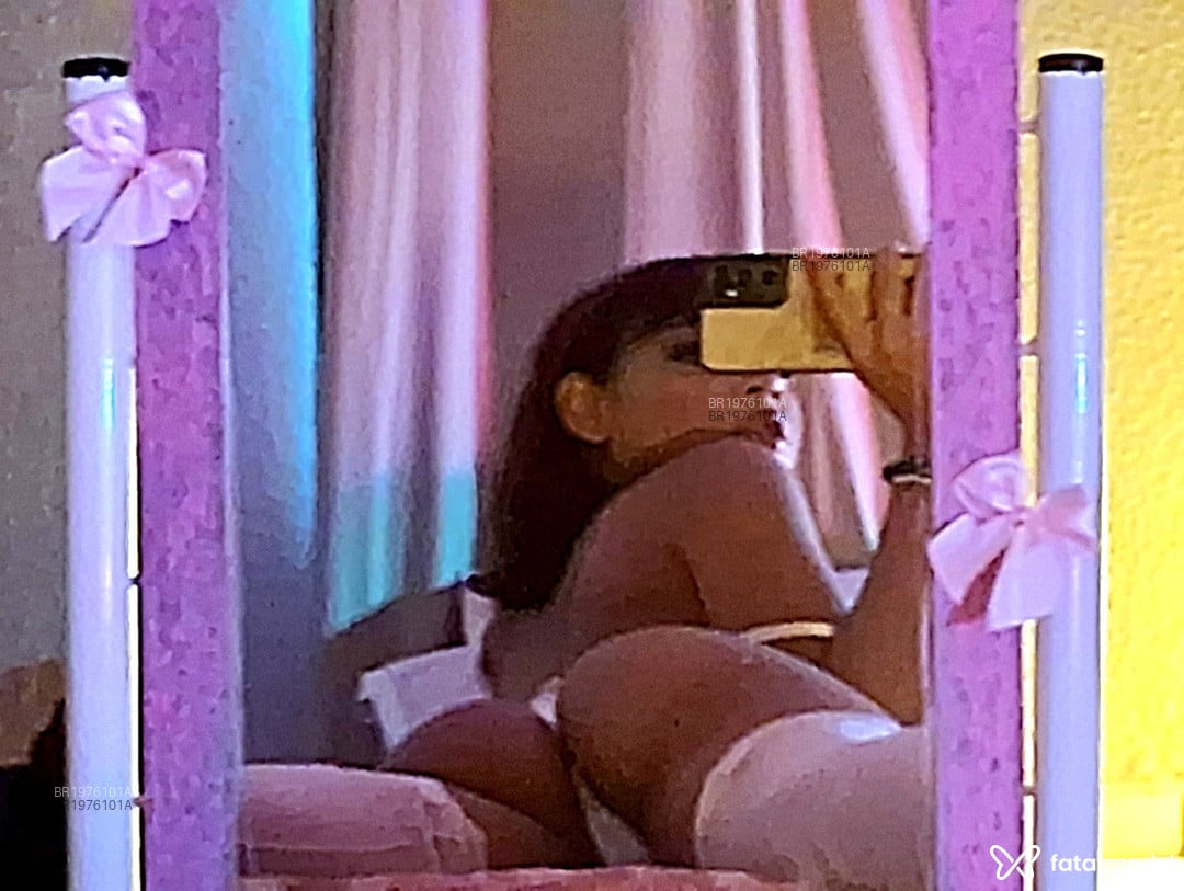 Acompanhante mulher ruiva (o) de olhos castanhos em Brasília - Bunny