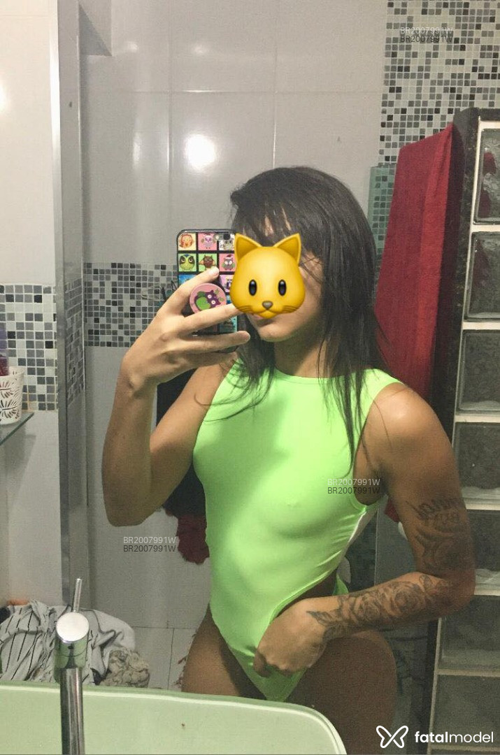 Acompanhante mulher com cabelo castanho de olhos castanhos em Rio de Janeiro - Bábimozzer