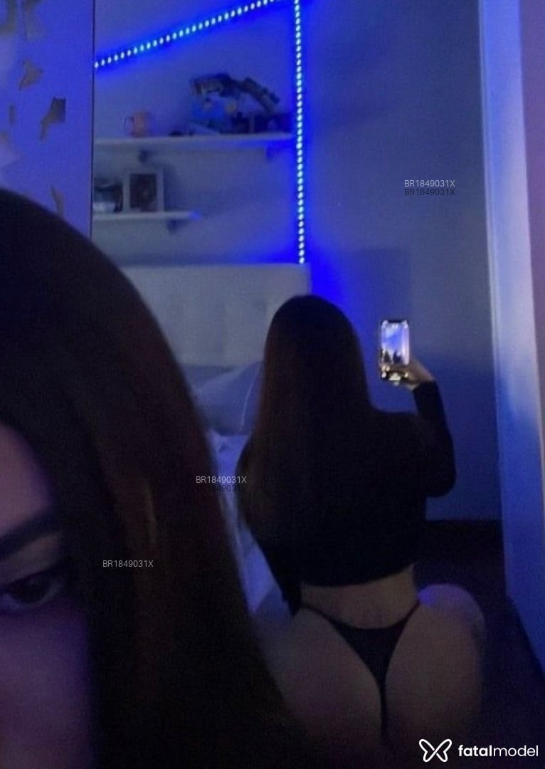 Acompanhante mulher com cabelo castanho de olhos castanhos em Vacaria - Nicolly