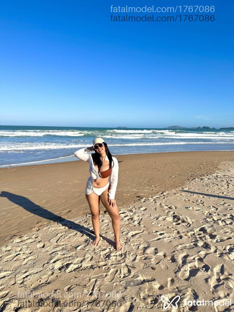 Acompanhante mulher morena (o) de olhos castanhos - Mari Vilela