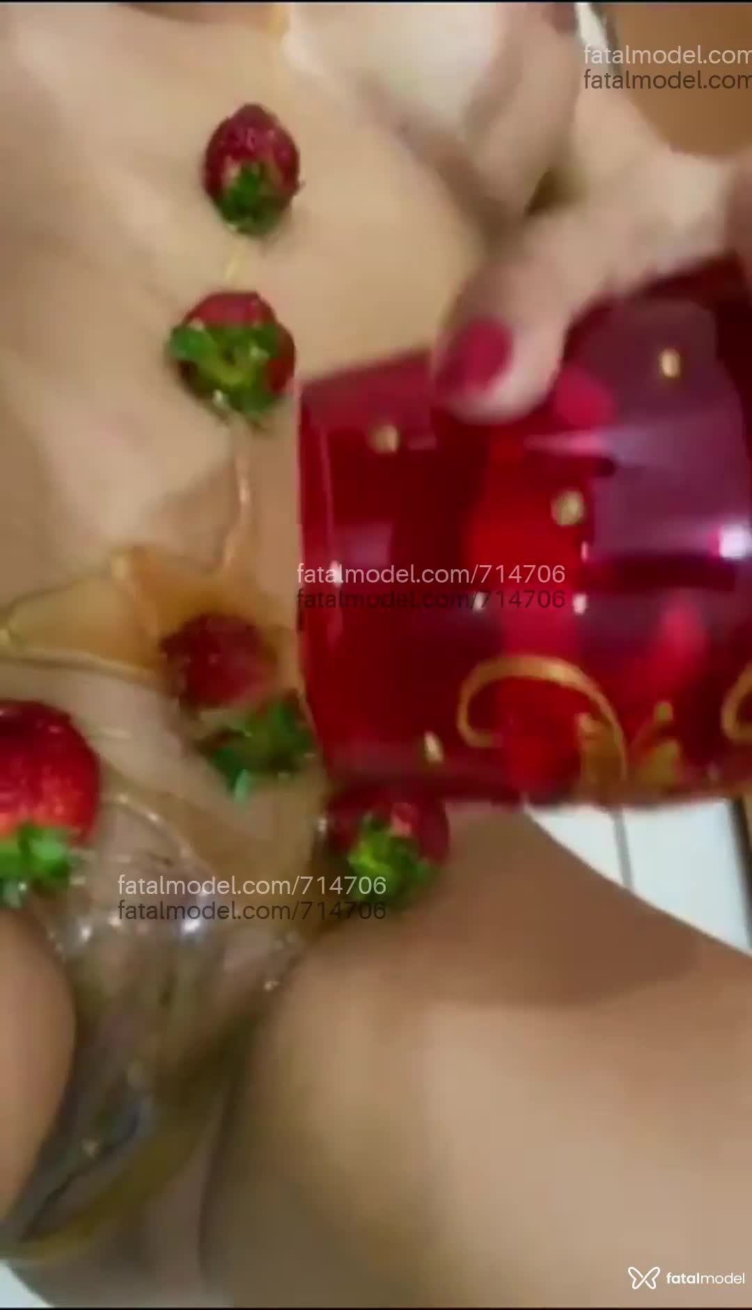 Acompanhante mulher loira (o) de olhos castanhos em Maceió - Maya Vitória
