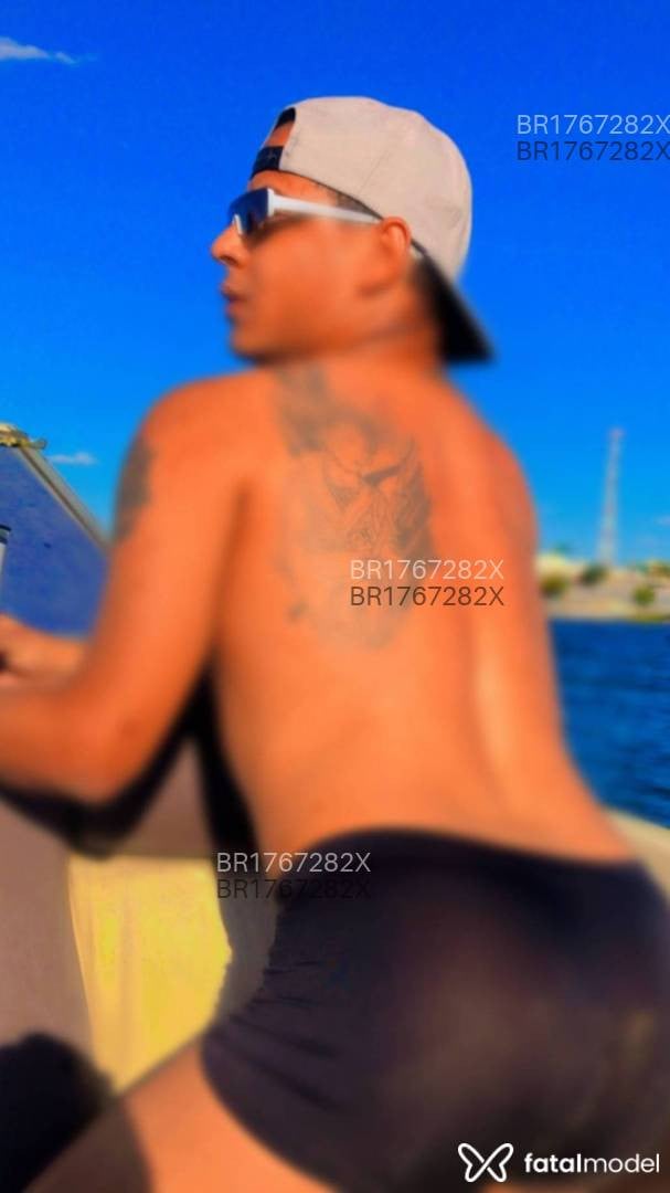 Acompanhante homem morena (o) de olhos pretos em Petrolina Acompanhante homem morena (o) de olhos pretos em Petrolina - Gleison