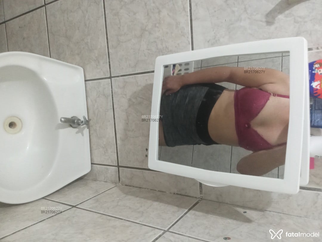 Acompanhante mulher trans morena (o) de olhos castanhos em São José do Rio Preto - Aliny Araujo