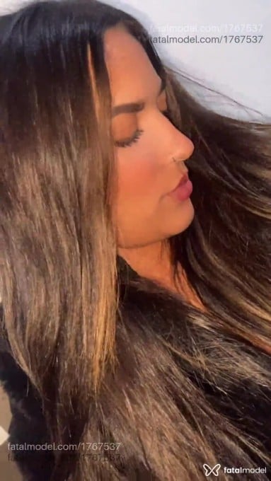 Acompanhante mulher com cabelo castanho de olhos castanhos em Bauru - Gabi Ferraz