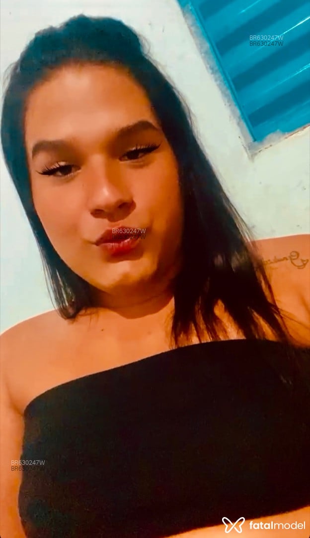 Acompanhante mulher trans morena (o) de olhos castanhos em Anápolis - Morena