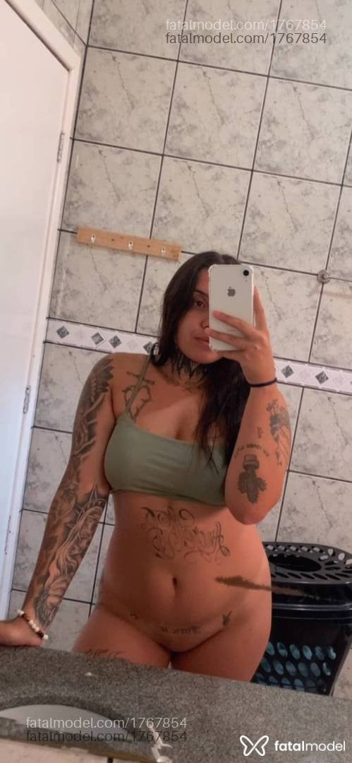 Acompanhante mulher morena (o) de olhos castanhos - Tai Bueno