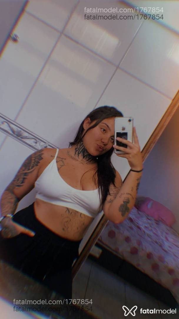 Acompanhante mulher morena (o) de olhos castanhos - Tai Bueno