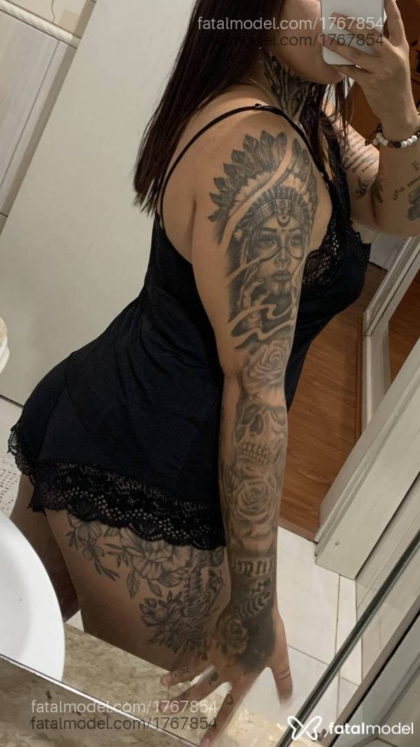 Acompanhante mulher morena (o) de olhos castanhos - Tai Bueno