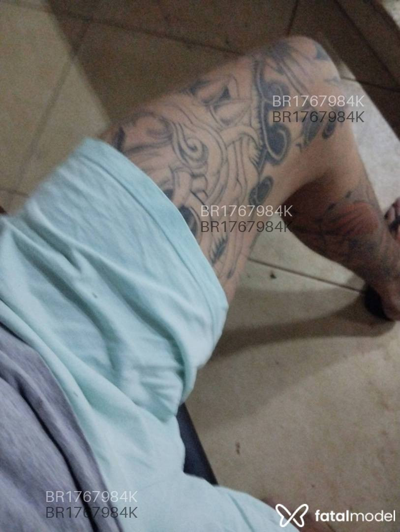 Acompanhante homem loira (o) de olhos castanhos em Rio Claro - Aiio