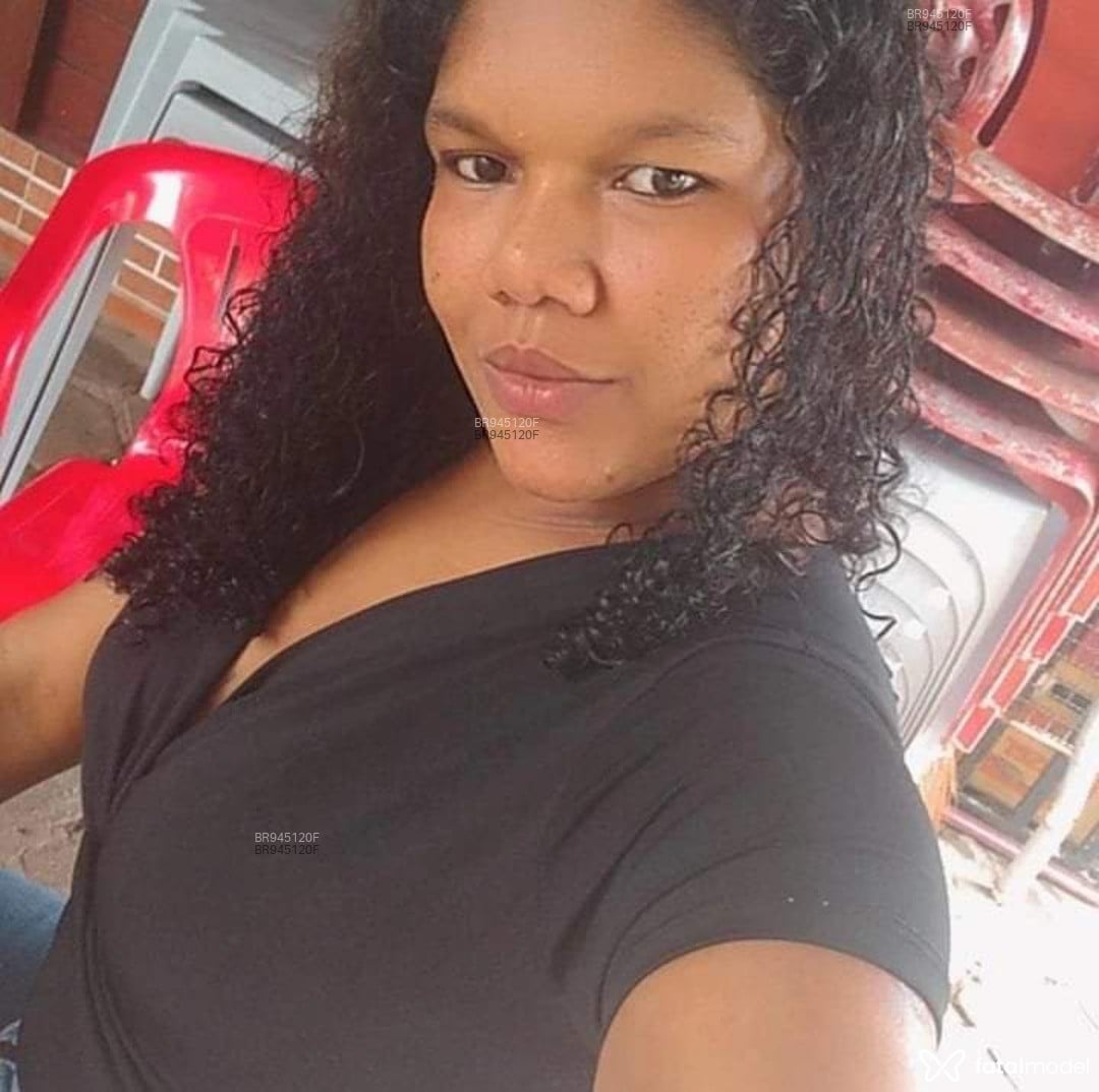 Acompanhante mulher morena (o) de olhos castanhos em Alta Floresta - Moreninha