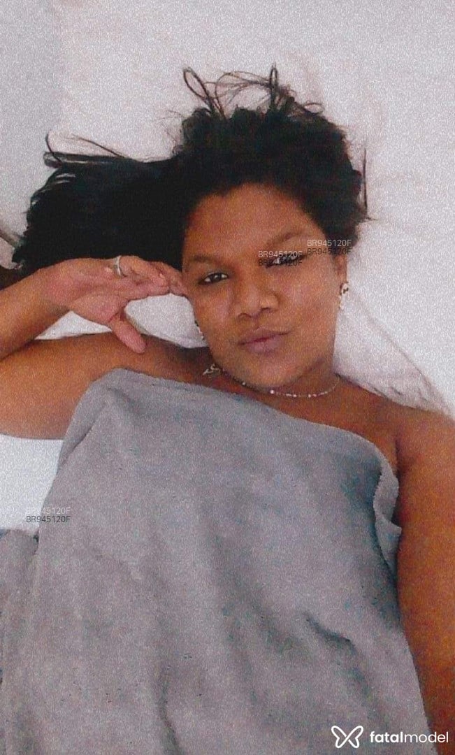 Acompanhante mulher morena (o) de olhos castanhos em Alta Floresta - Moreninha