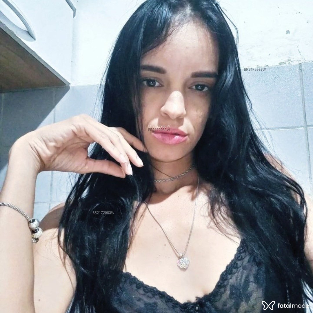 Acompanhante mulher com cabelo castanho de olhos castanhos em Virtual Acompanhante mulher com cabelo castanho de olhos castanhos em Virtual - Lídia