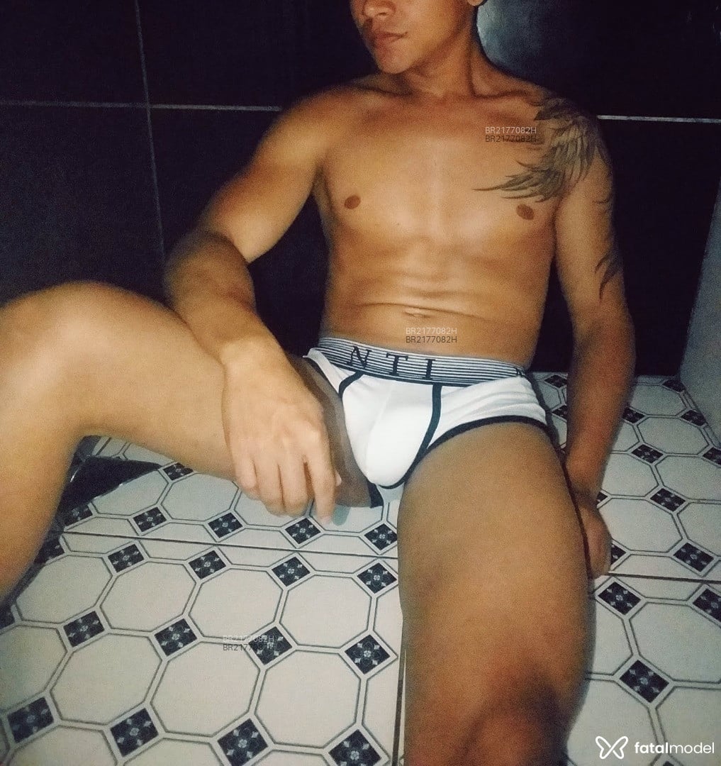 Acompanhante homem morena (o) de olhos pretos em Anápolis - Lucas