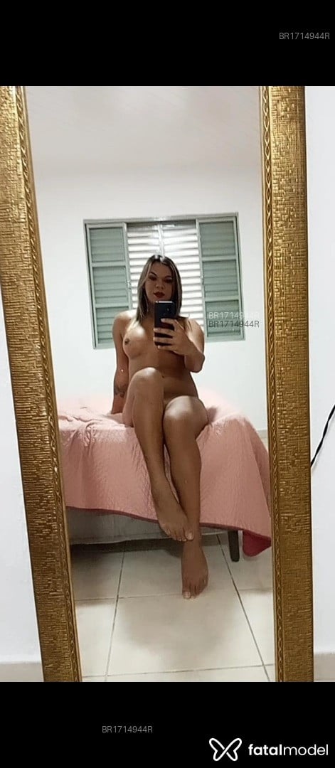 Acompanhante mulher trans loira (o) de olhos castanhos em Sorocaba Acompanhante mulher trans loira (o) de olhos castanhos em Sorocaba - Babi Vasconcelos