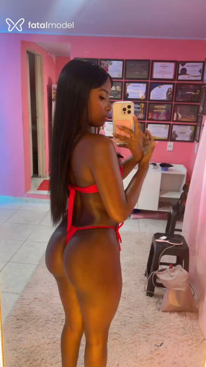 Acompanhante mulher com cabelo castanho de olhos castanhos em Rio de Janeiro Acompanhante mulher com cabelo castanho de olhos castanhos em Rio de Janeiro - Hanna