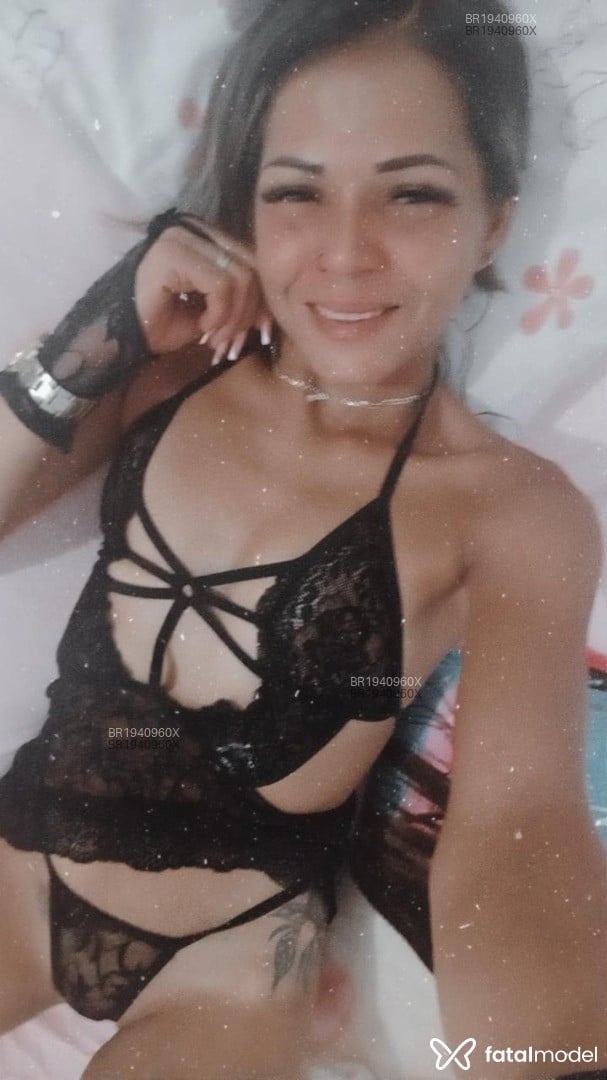 Acompanhante mulher loira (o) de olhos mel em Virtual - Suli